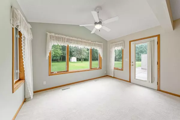 Oakdale, MN 55128,6297 15th ST N