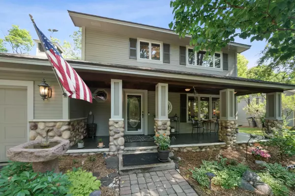 Chanhassen, MN 55317,760 Bighorn DR