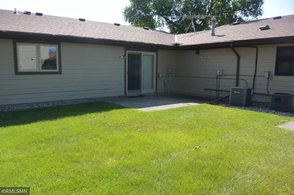 Glencoe, MN 55336,901 Vinton AVE