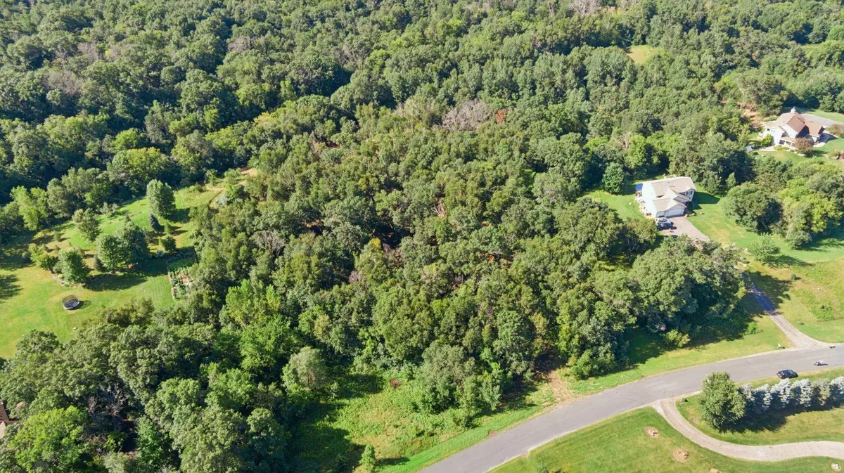 Somerset, WI 54017,883 174th AVE