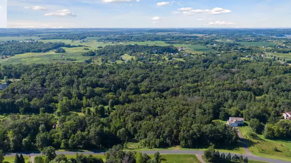 Somerset, WI 54017,883 174th AVE