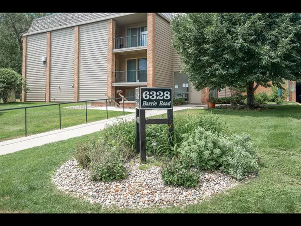 Edina, MN 55435,6328 Barrie RD #2J