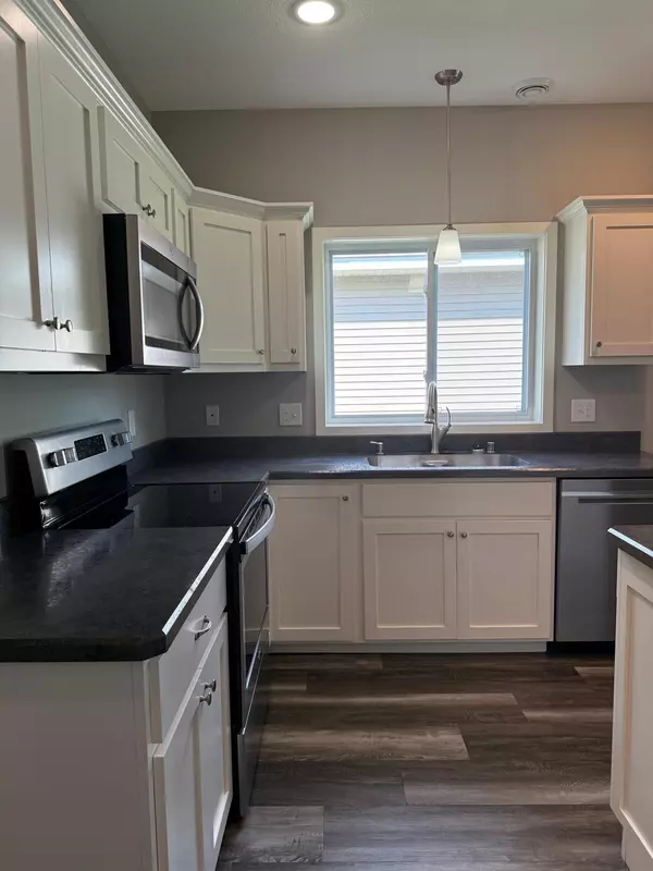 Isanti, MN 55040,1000 Golden WAY NW