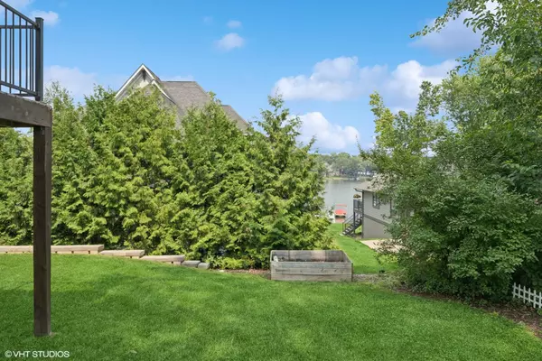 Prior Lake, MN 55372,2952 Center RD SW