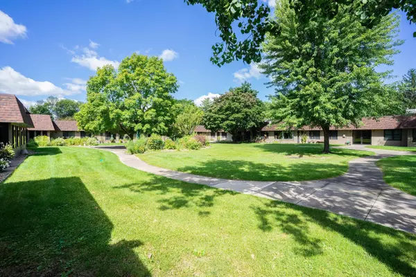 Northfield, MN 55057,1000 Cannon Valley DR #143