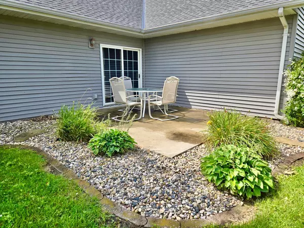 Willmar Twp, MN 56201,2946 9th AVE SE