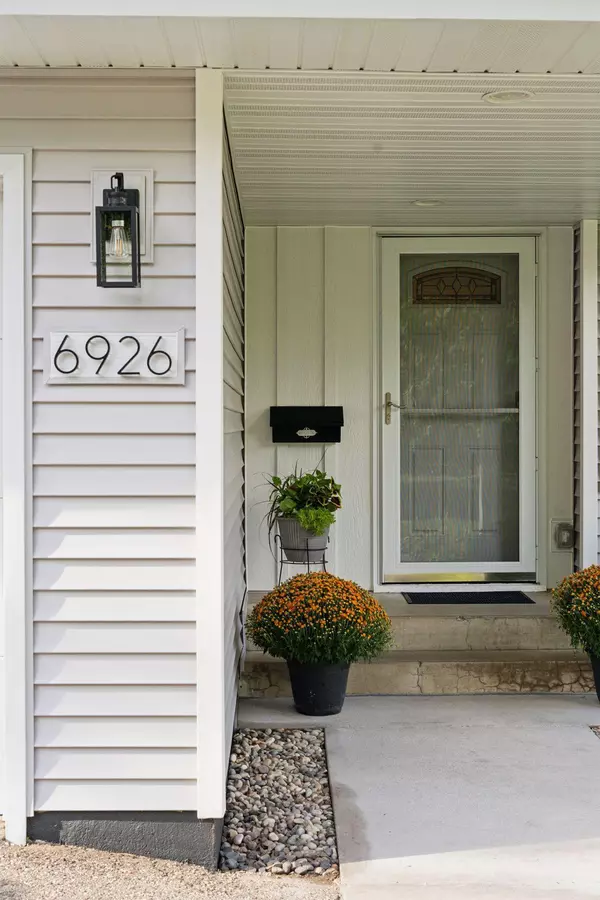 Saint Louis Park, MN 55426,6926 W 24th ST