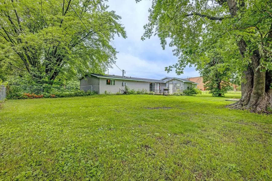 120 S Irving AVE, Rush City, MN 55069