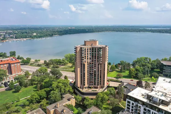 2950 Dean Pkwy #2005, Minneapolis, MN 55416