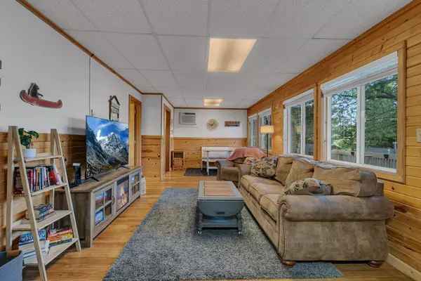 Spicer, MN 56288,5288 132nd AVE NE #C7
