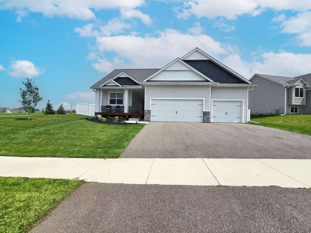 Lakeville, MN 55044,18528 Hexham LN