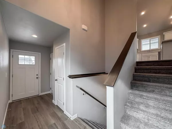 West Fargo, ND 58078,1137 60th AVE W