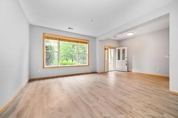 Saint Louis Park, MN 55416,1550 Zarthan AVE S #506