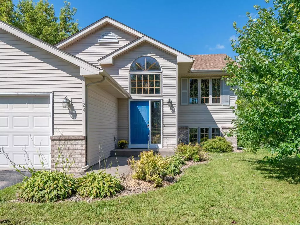 Waconia, MN 55387,124 Mill RD