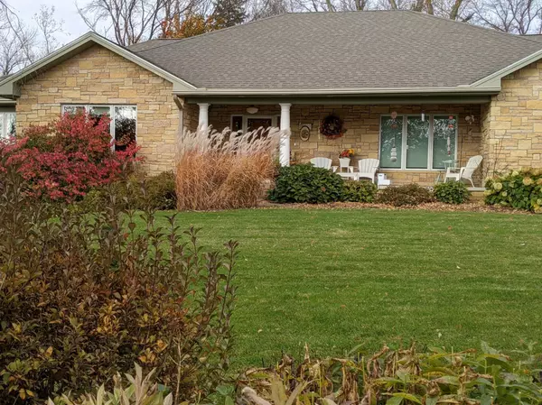 12326 Falk TRL, Northfield, MN 55057