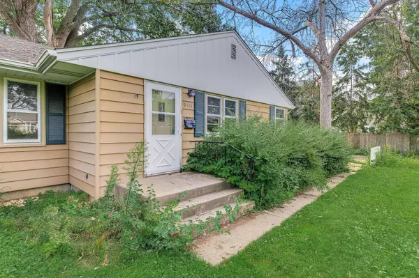 Bloomington, MN 55420,9531 Grand AVE S