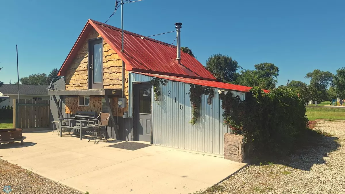 Great Bend, ND 58075,210 1st ST