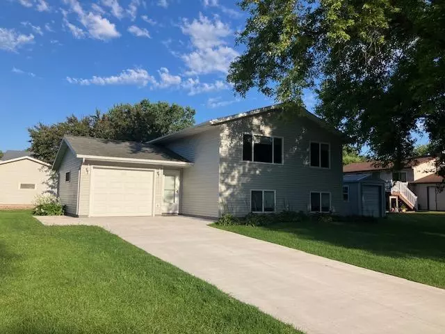 Waseca, MN 56093,417 SE 12th ST SE