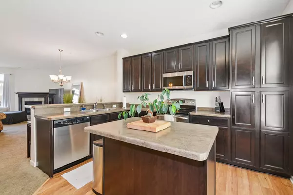 Maple Grove, MN 55369,8399 Norwood LN N