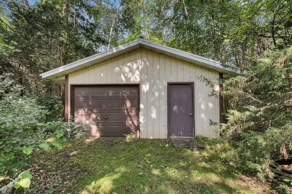 Clear Lake, MN 55319,8875 116th ST SE