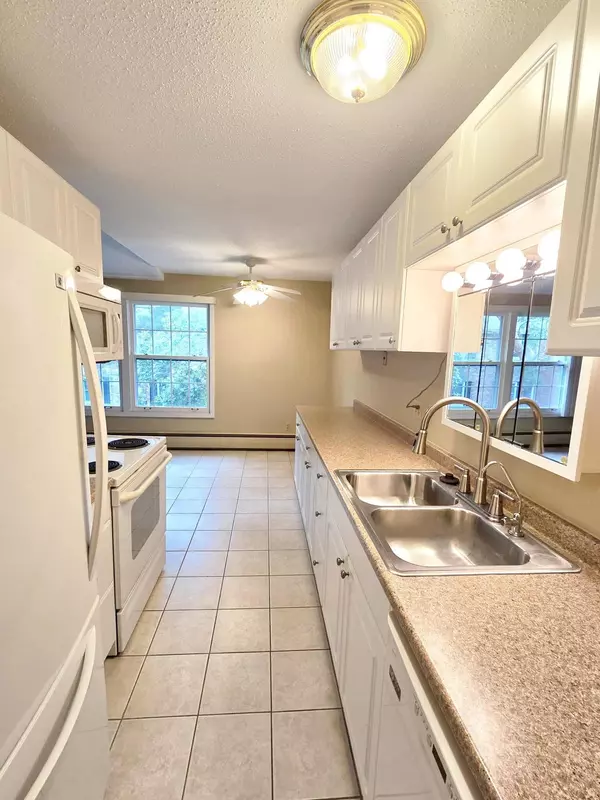 Hopkins, MN 55343,704 Old Settlers TRL #5