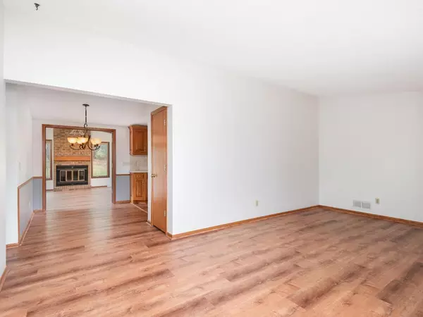 Minnetonka, MN 55345,5826 Salisbury AVE