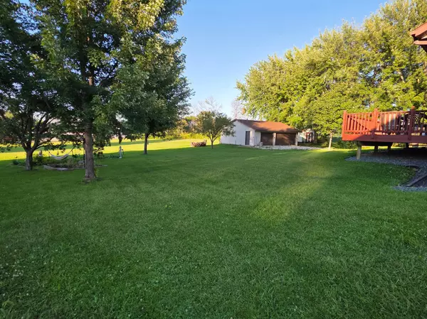 Owatonna, MN 55060,330 Arglen DR