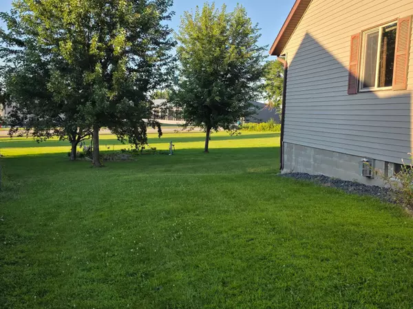 Owatonna, MN 55060,330 Arglen DR