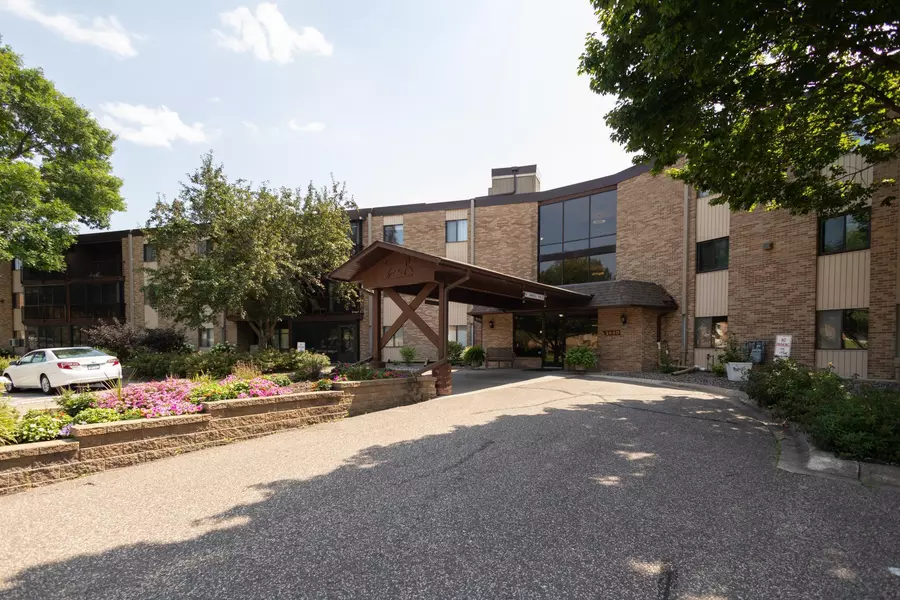 2680 Oxford ST N #141, Roseville, MN 55113