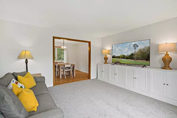 Woodbury, MN 55125,2340 Timberlea DR