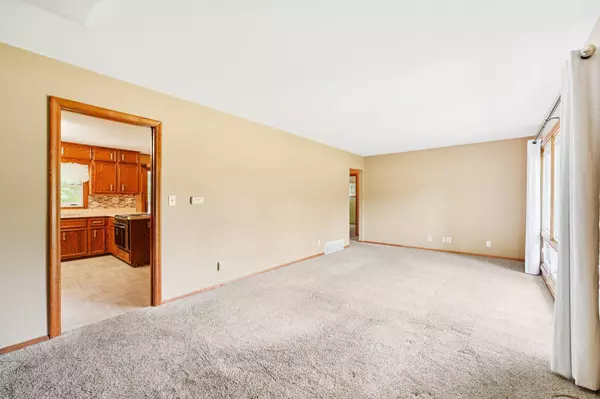 White Bear Lake, MN 55110,3881 Bellaire AVE