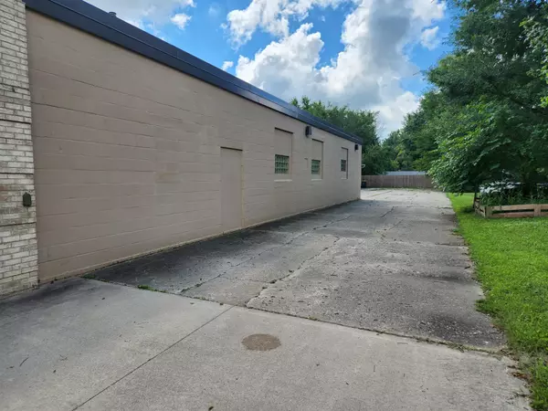 Albert Lea, MN 56007,512 E 7th ST