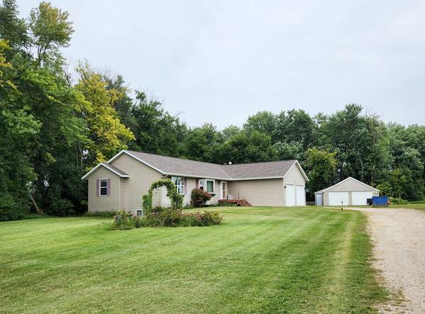 9608 60th AVE SW,  Raymond,  MN 56282