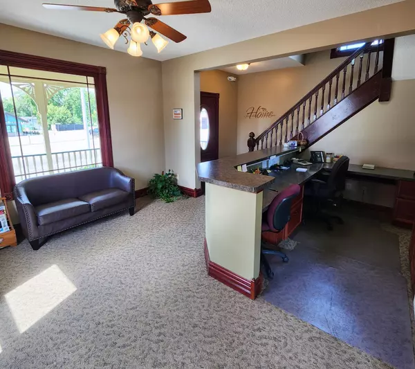 Willmar, MN 56201,629 1st ST S