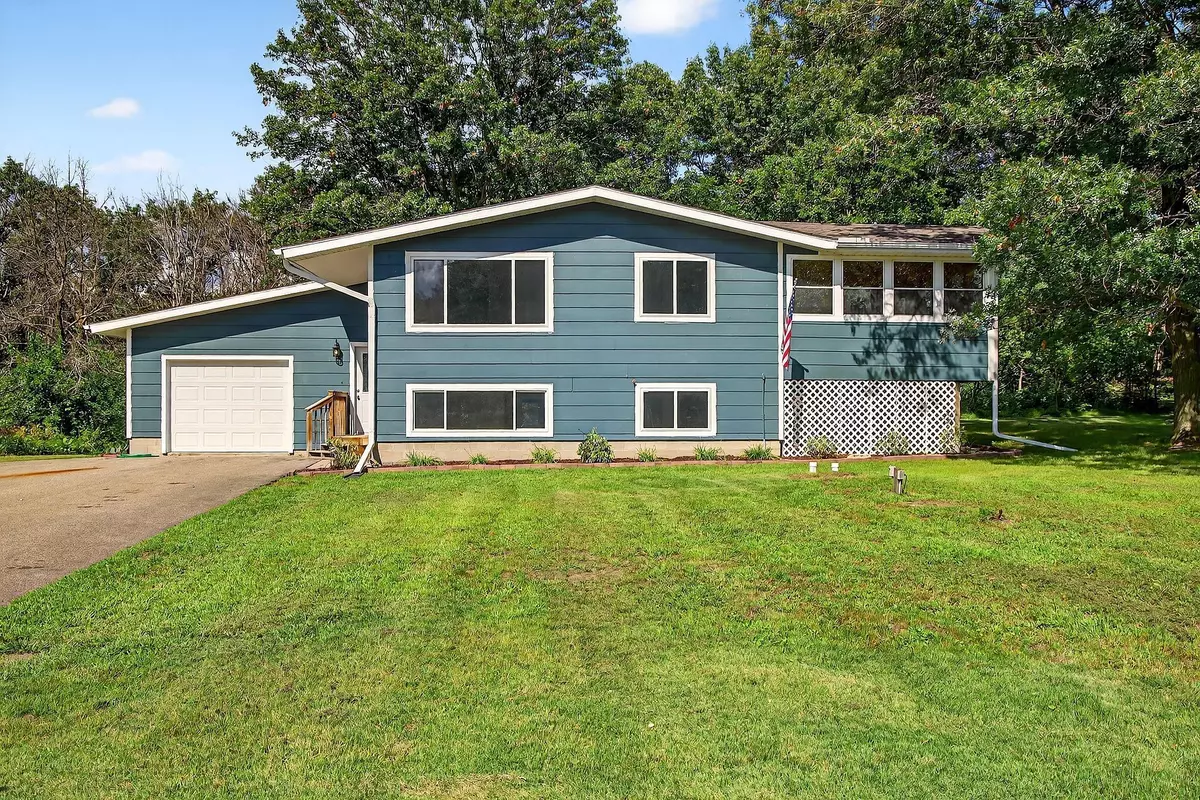 Wabasha, MN 55981,65302 145th AVE