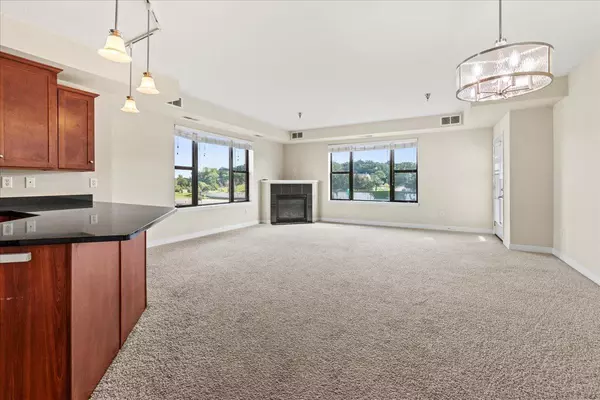Saint Louis Park, MN 55426,1155 Ford RD #414