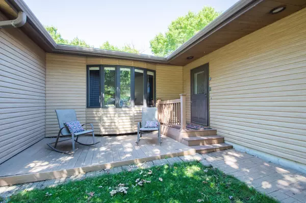 Moorhead, MN 56560,2906 14th AVE S