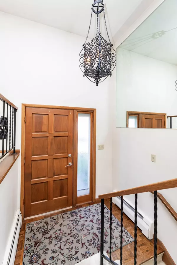 Fargo, ND 58103,1008 24th AVE S