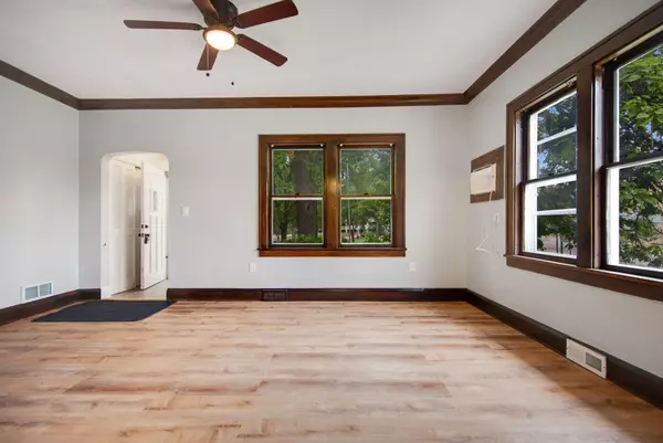 Robbinsdale, MN 55422,3301 Beard AVE N