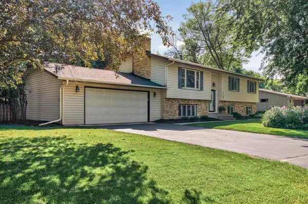 Maple Grove, MN 55311,7580 Orchid LN N