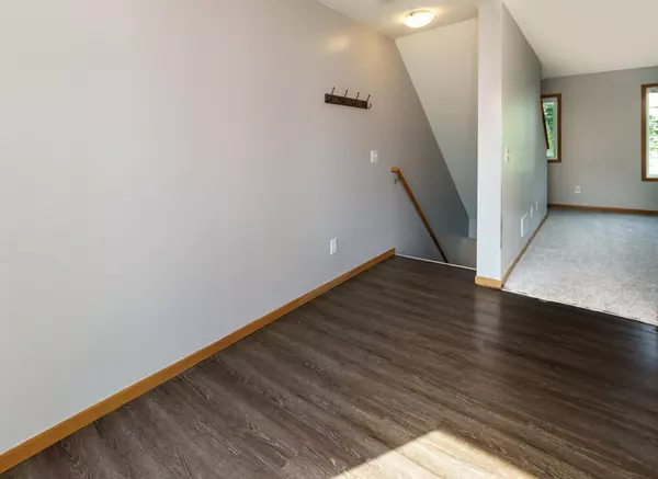 Apple Valley, MN 55124,15546 Foghorn LN