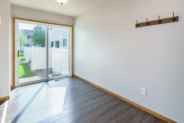 Apple Valley, MN 55124,15546 Foghorn LN