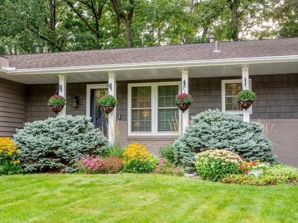 Maplewood, MN 55119,2300 Dahl CT E
