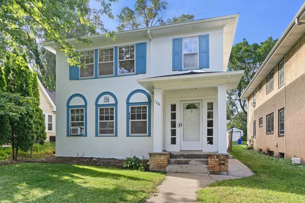 Saint Paul, MN 55105,1676 Randolph AVE