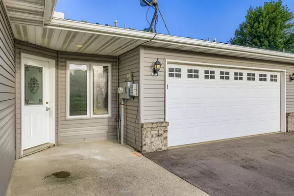 Winsted, MN 55395,342 Sunfish LN