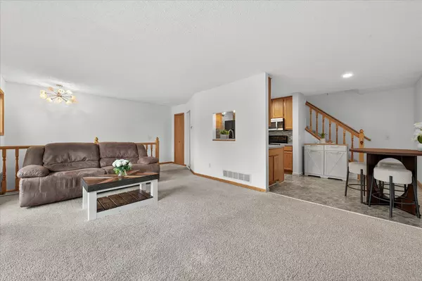 Apple Valley, MN 55124,14368 Empire AVE