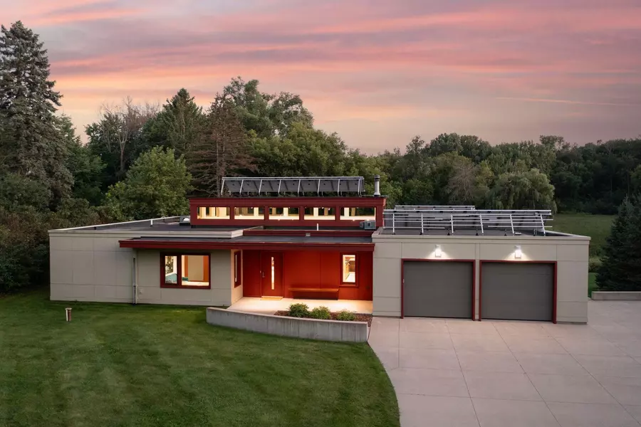 13733 Spring Lake RD, Minnetonka, MN 55345