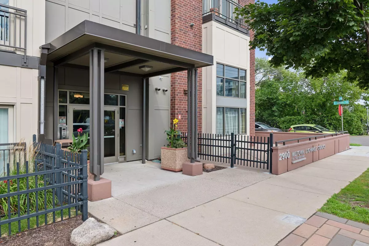 Minneapolis, MN 55407,2900 11th AVE S #401