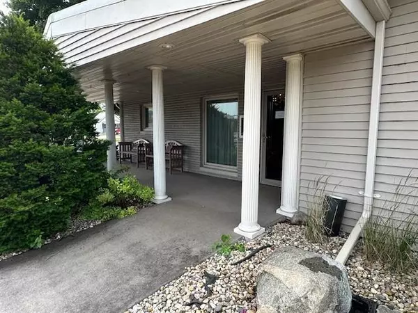 Pipestone, MN 56164,710 4th ST SE