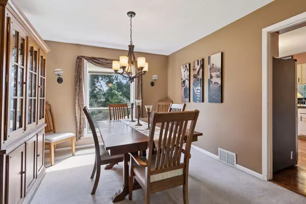 Apple Valley, MN 55124,6118 132nd ST W